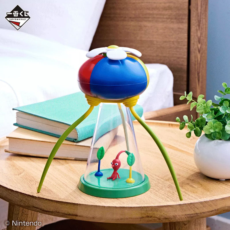 BANDAI Ichibankuji Pikmin At Home Collection Onion shaped light BANDAI Ichibankuji Pikmin At Home Collection Onion shaped light