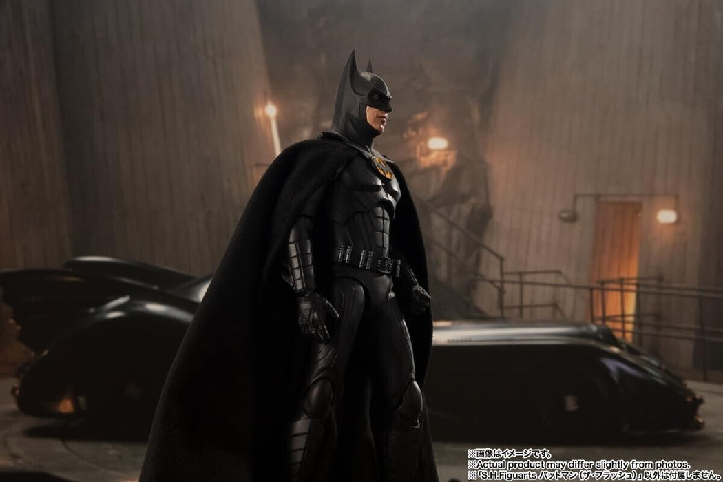 Bandai S.H.Figuarts Batman le Flash Action Figure Japon Officiel