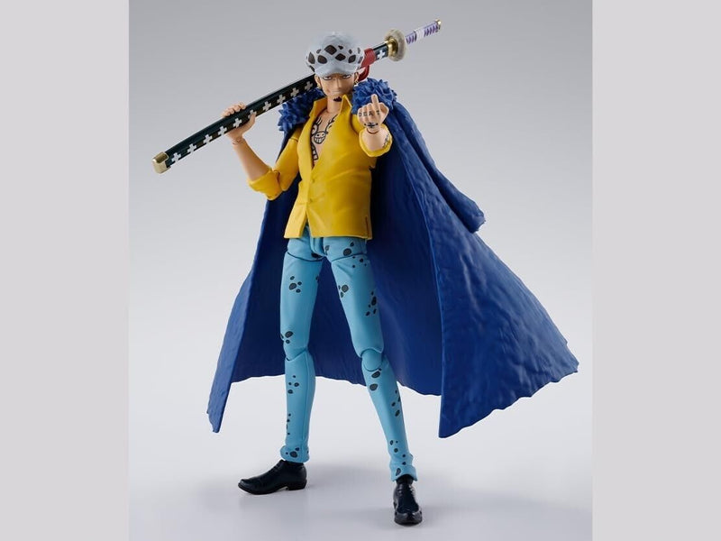 Bandai S.H.Figuarts One Piece Onigashima Raid Trafalgar Law Action Figure Japon