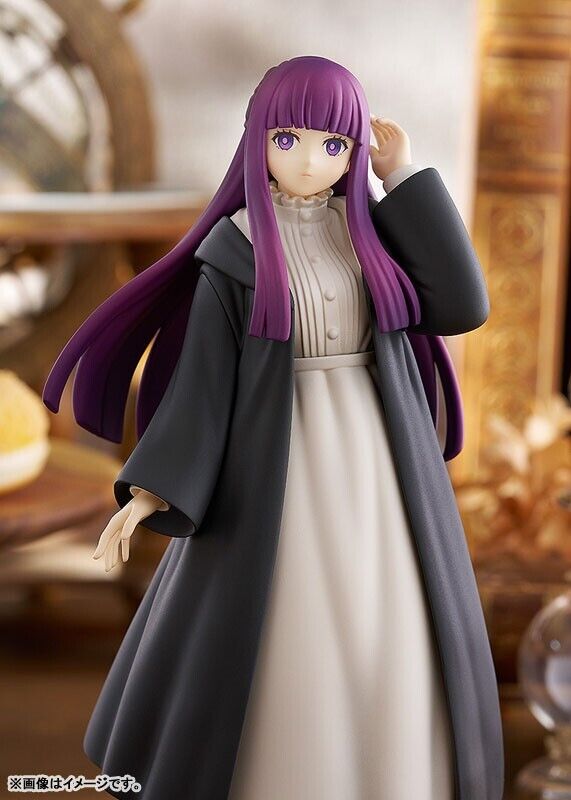 POPLUE DE PARADE FRIEREREN Além da Figura Fern do Journey Figura Japão Oficial