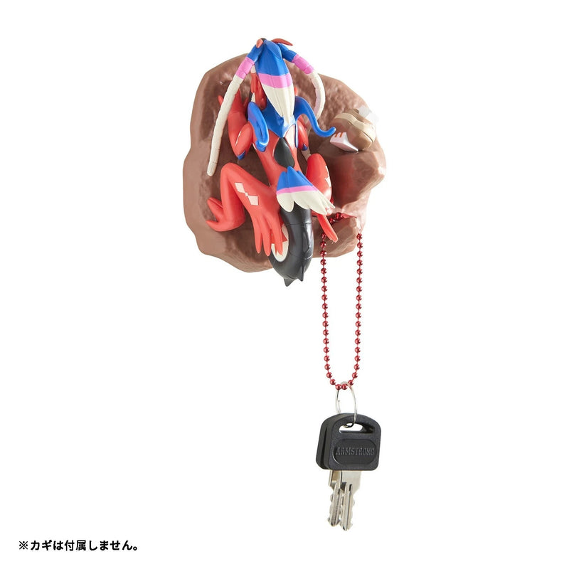 Pokémon Center Original Cliff Climbing Magnet Key Gancho Koraidon & Nacli JAPÃO