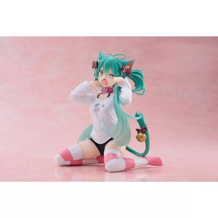 TAITO Desktop Cute Figure Hatsune Miku with Cat ears T shirt ver JAPAN OFFICIAL