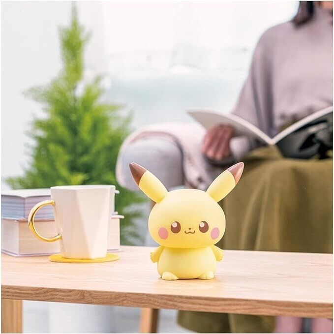 Takara Tomy Pokemon Pokepiece Puni Kyun Light Pikachu JAPAN OFFICIAL