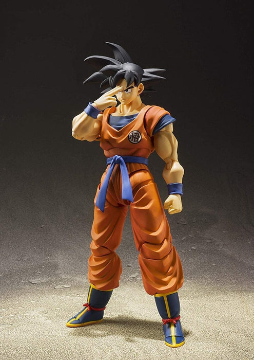 Bandai S.H.Figuarts Dragon Ball Son Goku Saiyan élevé sur la figure d'action sur terre