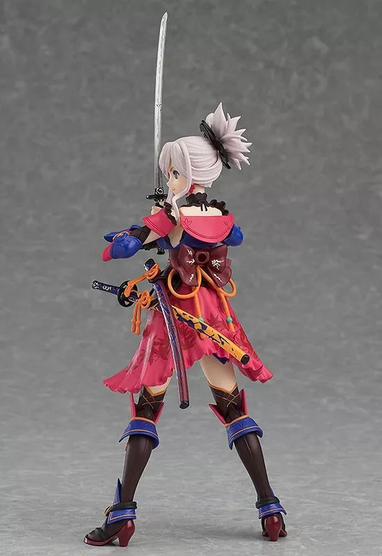 figma Fate/Grand Order Saber Musashi Miyamoto Figurine JAPON OFFICIEL