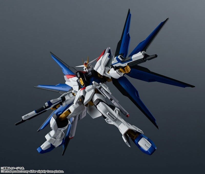 BANDAI Gundam Universe Strike Freedom Gundam TypeII ZGMF/A-262B Action Figure
