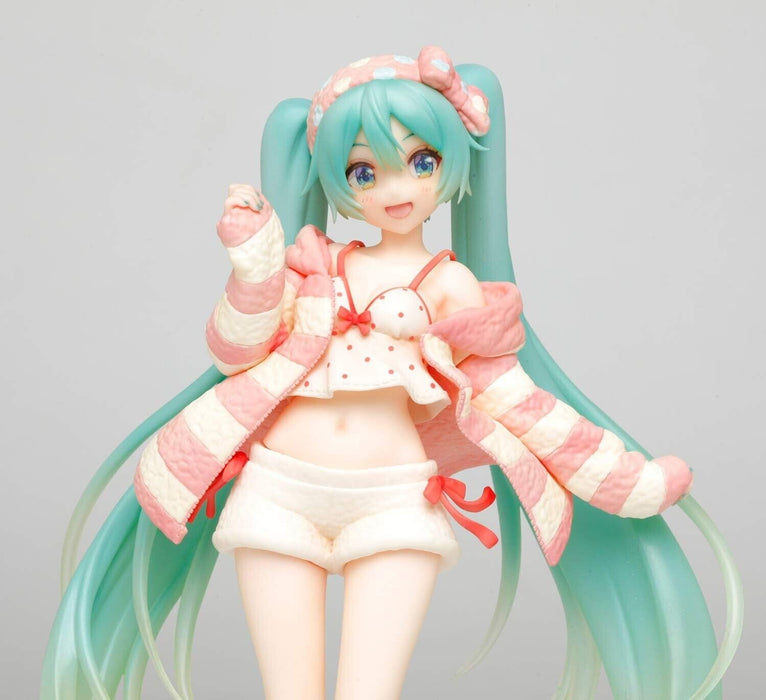 Taito Hatsune Miku Costumes Room Wear ver. Figure JAPAN OFFICIAL