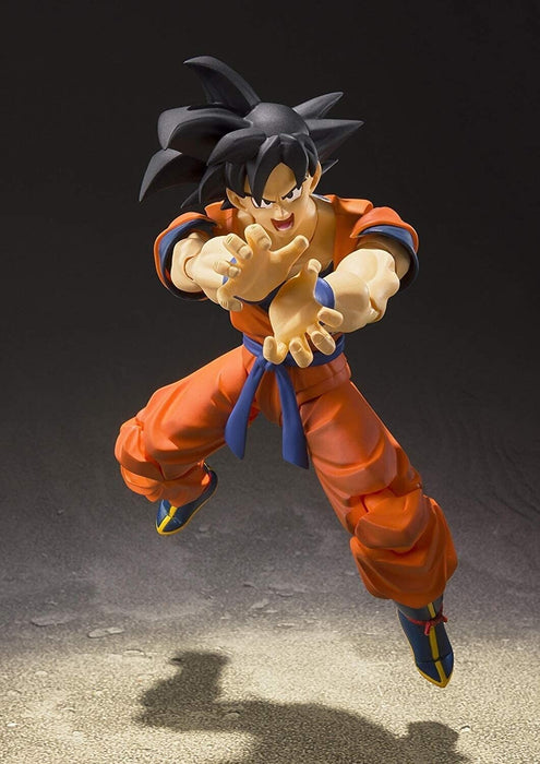 Bandai S.H.Figuarts Dragon Ball Son Goku Saiyan élevé sur la figure d'action sur terre