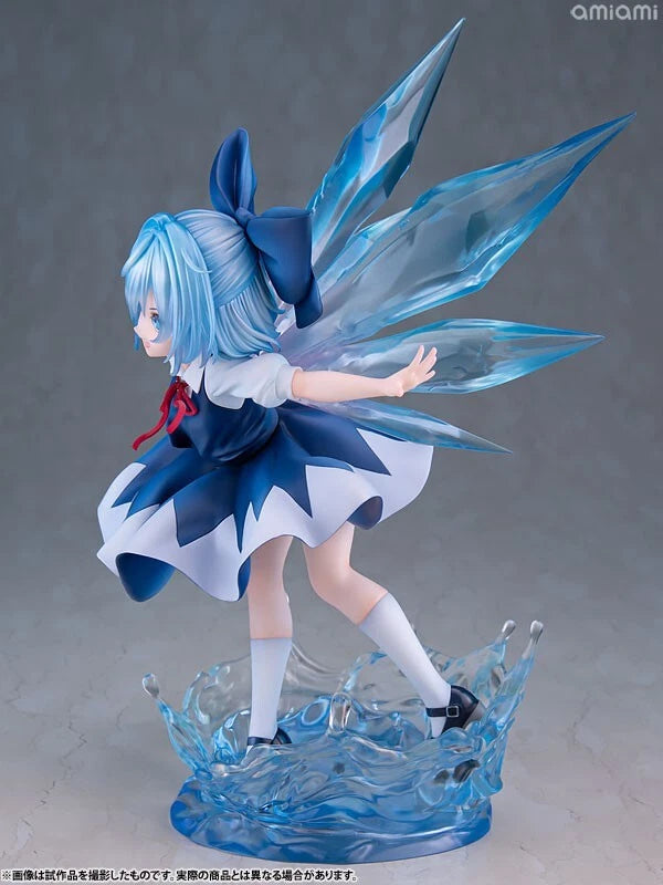 Furyu Cirno Illustration par Uuzan 1/7 Figure Japon Officiel
