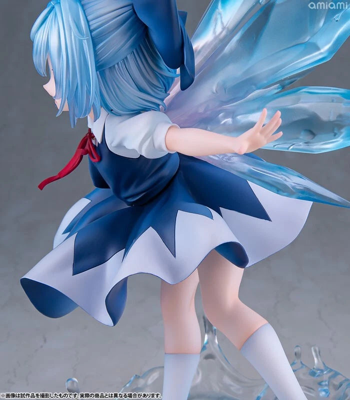 Furyu Cirno Illustration par Uuzan 1/7 Figure Japon Officiel