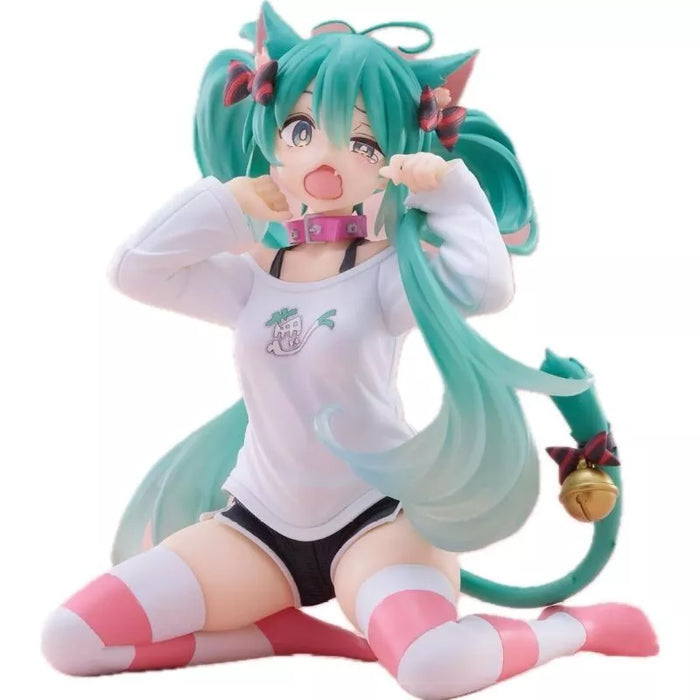 TAITO Desktop Cute Figure Hatsune Miku with Cat ears T shirt ver JAPAN OFFICIAL