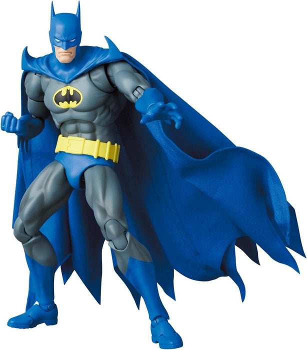 Medicom Toy Mafex Nr. 215 Knight Crusader Batman Action Figur Japan Beamter