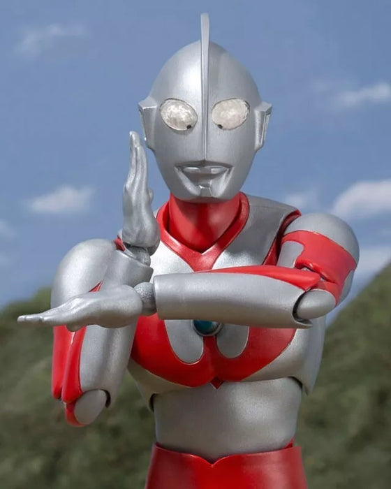 BANDAI S.H.Figuarts Ultraman Action Figure JAPAN OFFICIAL