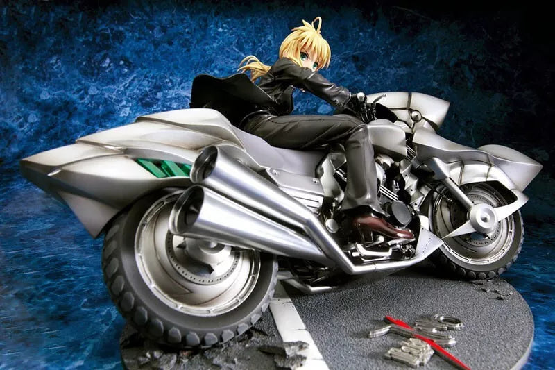 Fate/Zero Sabre e Sabre Motored Cuirassier 1/8 Figure Giappone Funzionario