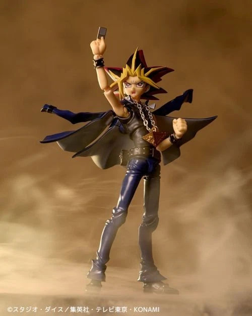 Revoltech Amazing Yamaguchi Yu-Gi-Oh! Duel Monsters Yami Yugi Action Figure