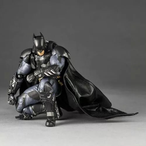 Kaiyodo Revoltech Incredibile Yamaguchi Batman Arkham Knight ver Action Figure GIAPPONE