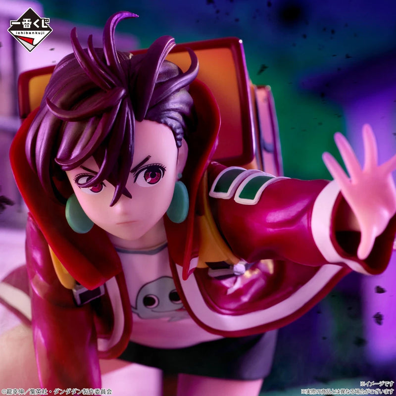 BANDAI Ichiban Kuji Dandadan Entra nella casa maledetta! Premio Momo B Figura GIAPPONE