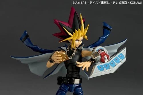 Revoltech Amazing Yamaguchi Yu-Gi-Oh! Duel Monsters Yami Yugi Action Figure