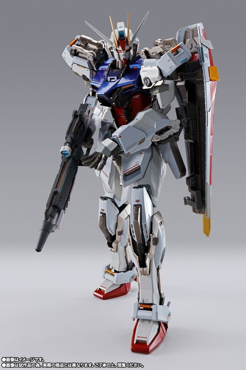 Bandai Metal Build Strike Gundam Helipolis Rollout ver. Figura de acción Japón